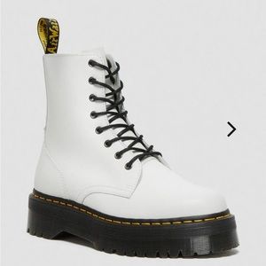 White Dr. Martens Jadon Boot Smooth Leather Platforms size 7